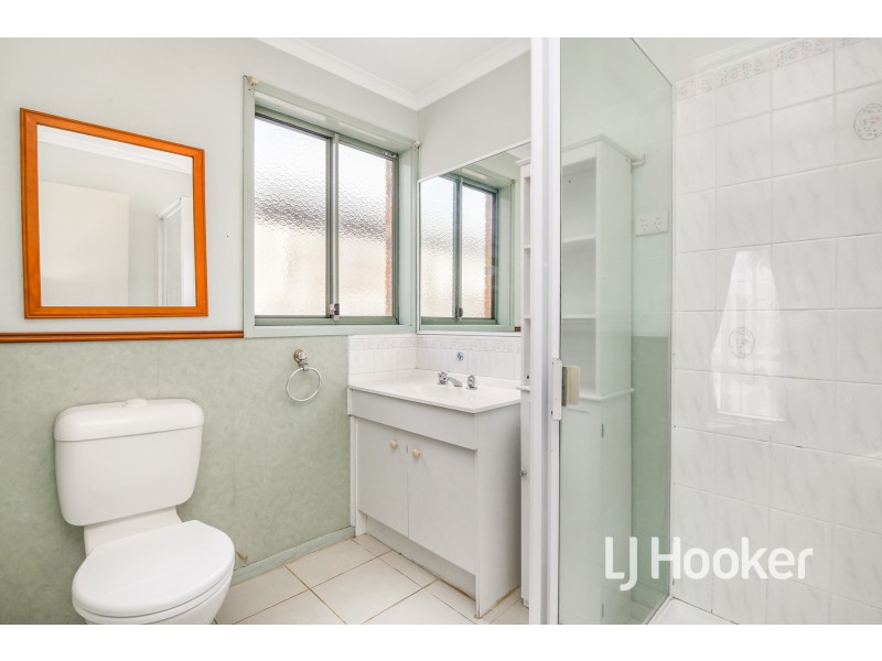 12 Pinehill Court, Cranbourne North VIC 3977