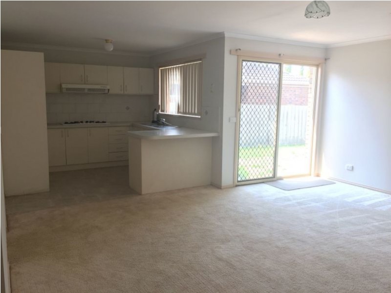 12 Ironbark Close, Hampton Park VIC 3976