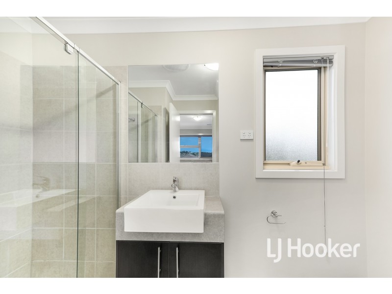 102 Player Drive, Narre Warren VIC 3805