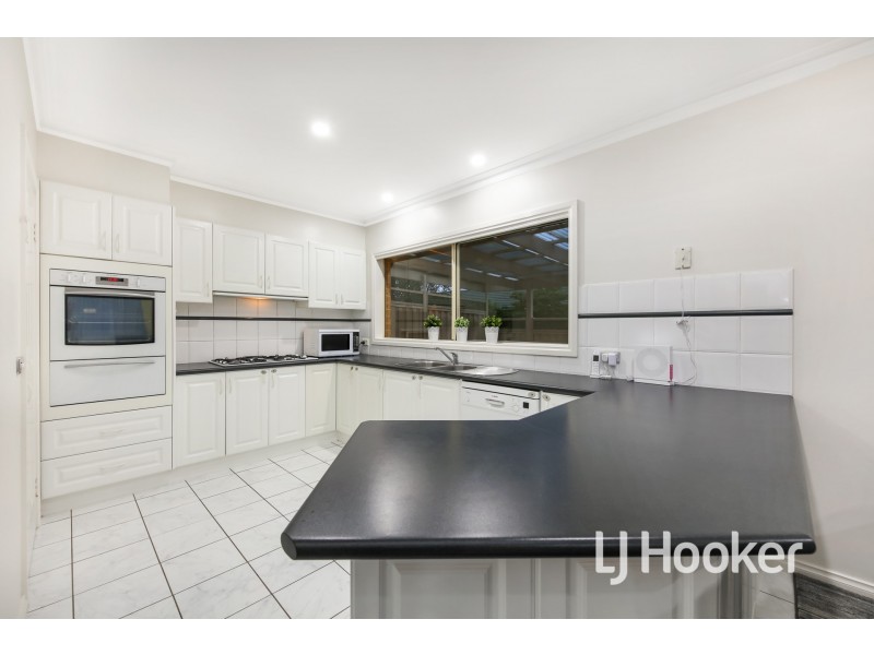 52 The Promenade, Narre Warren South VIC 3805