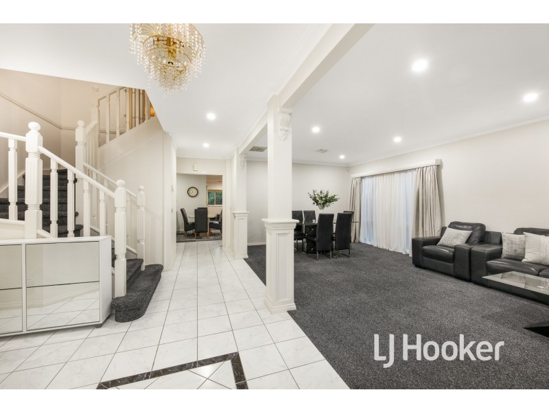 52 The Promenade, Narre Warren South VIC 3805