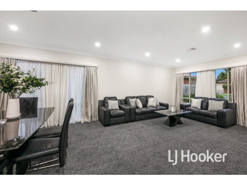 52 The Promenade, Narre Warren South VIC 3805