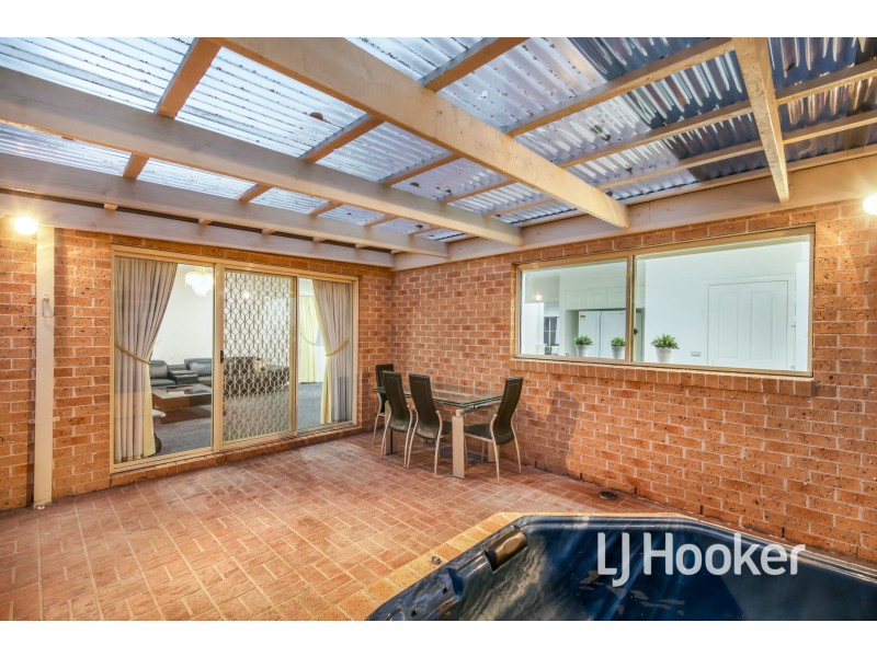 52 The Promenade, Narre Warren South VIC 3805