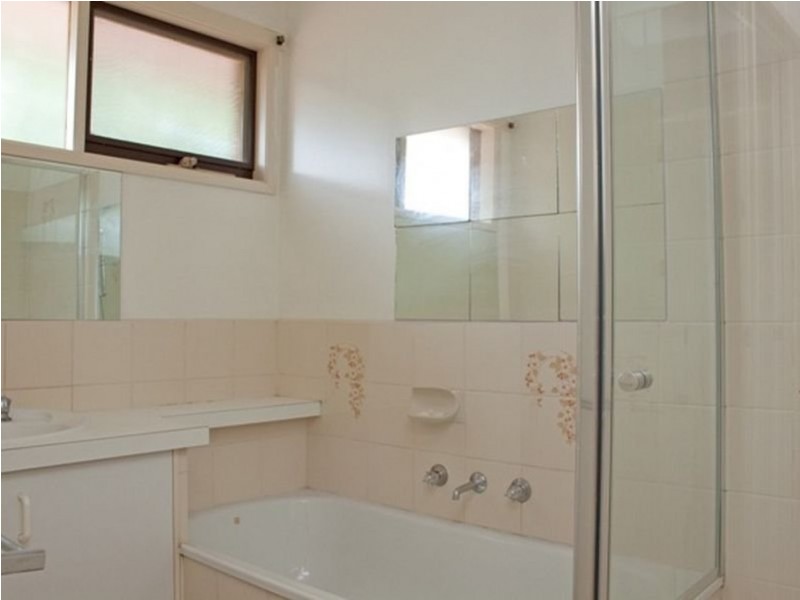 14 Tara Crescent, Hallam VIC 3803