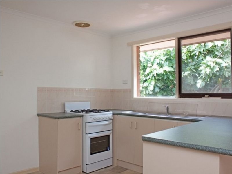 14 Tara Crescent, Hallam VIC 3803