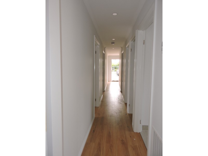 30 Green Valley Crescent, Hampton Park VIC 3976