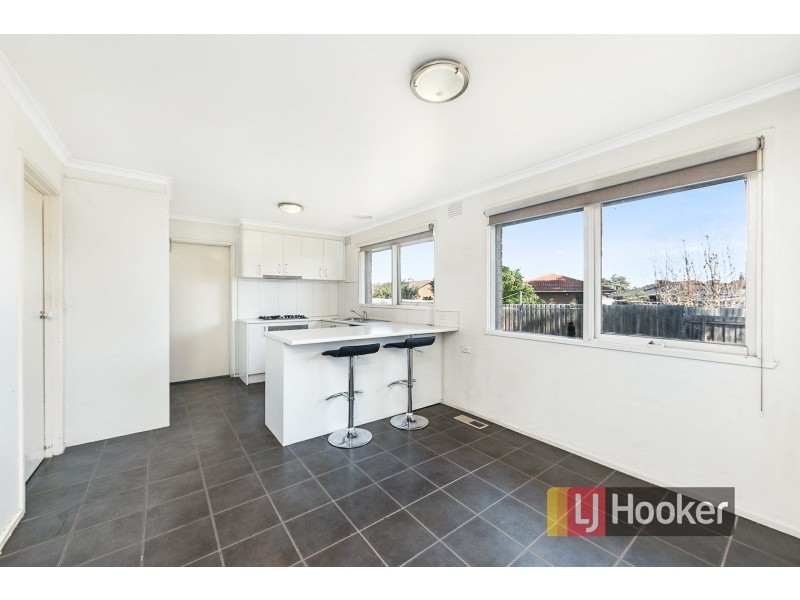 22 James Cook Drive, Endeavour Hills VIC 3802