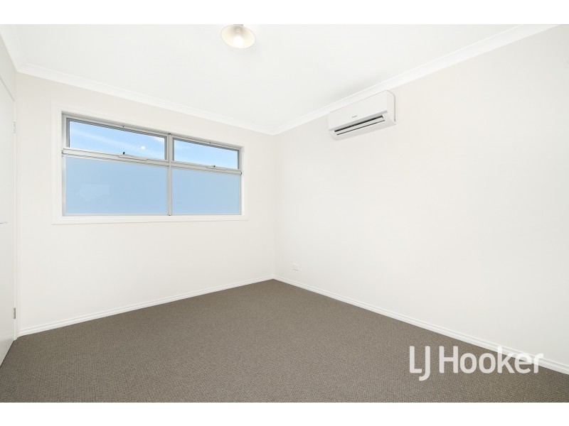 2 & 3/6 Robert Street, Dandenong VIC 3175