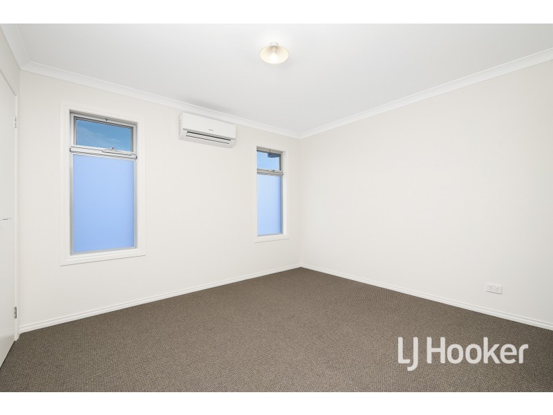 2 & 3/6 Robert Street, Dandenong VIC 3175