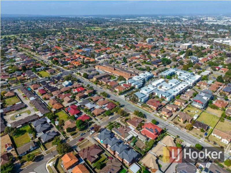 2 & 3/6 Robert Street, Dandenong VIC 3175