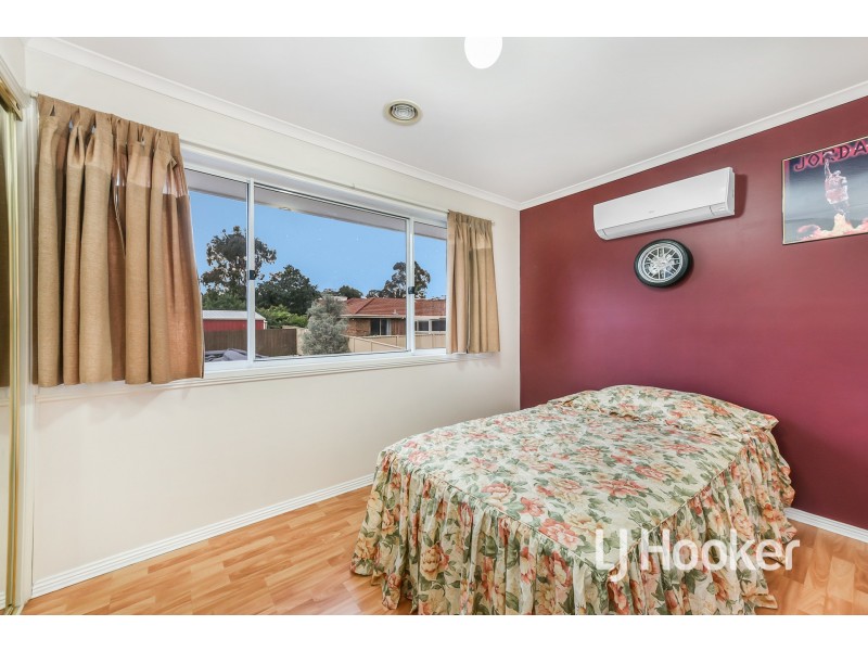 28 Lake View Drive, Narre Warren South VIC 3805