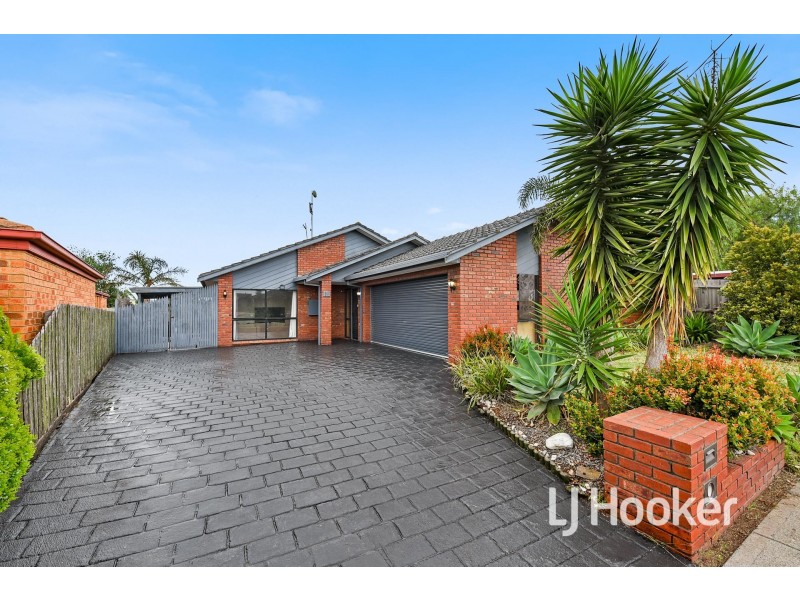 19 Michelle Drive, Hampton Park VIC 3976