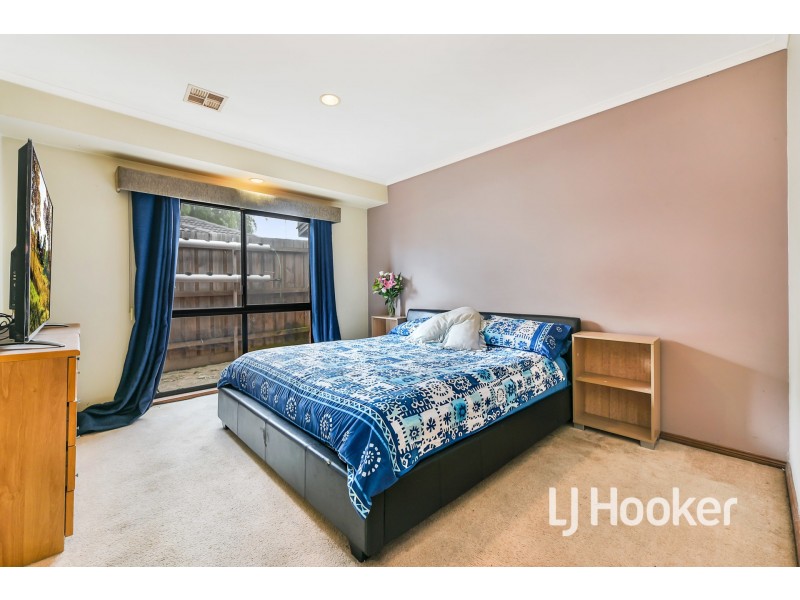 19 Michelle Drive, Hampton Park VIC 3976
