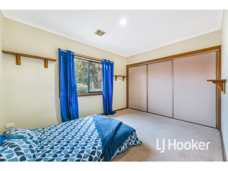 19 Michelle Drive, Hampton Park VIC 3976