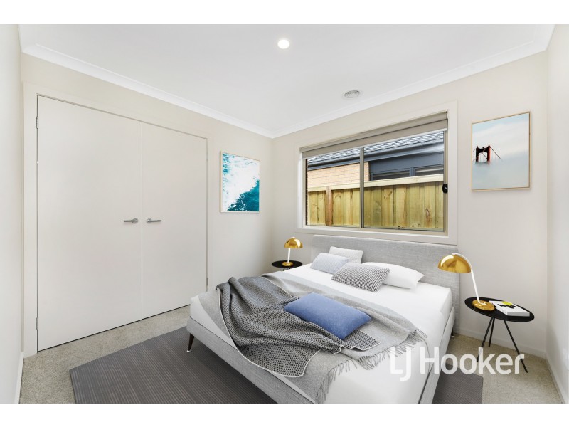 52 Jackwood Drive, Clyde North VIC 3978