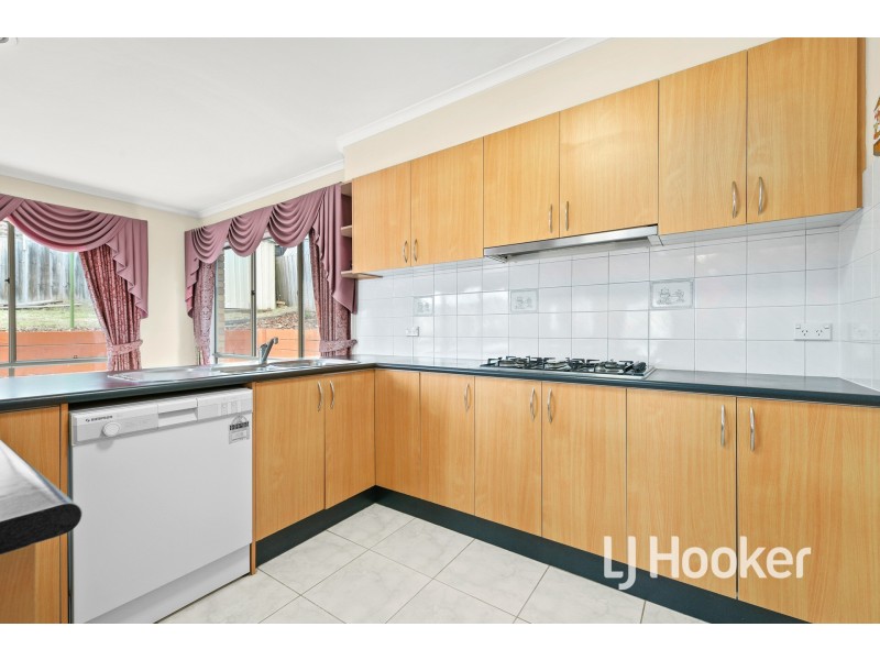 2 Fairview Avenue, Narre Warren VIC 3805