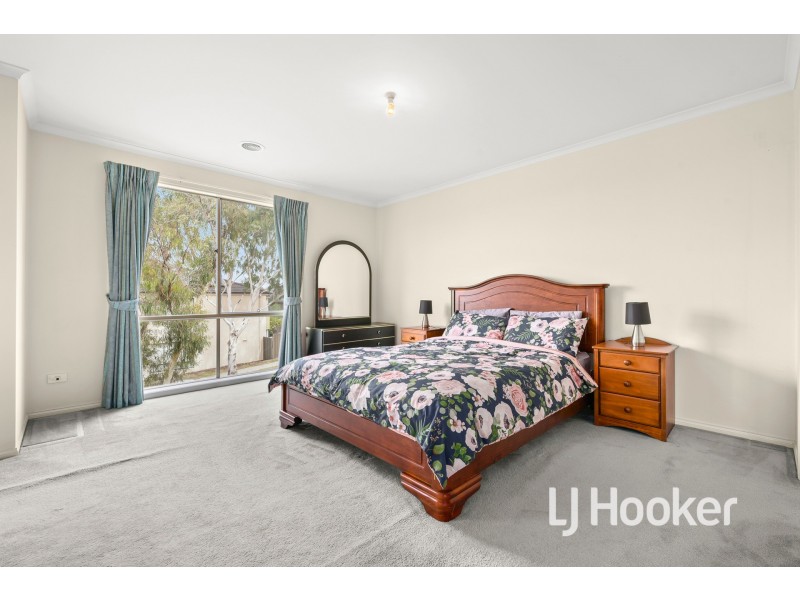 2 Fairview Avenue, Narre Warren VIC 3805