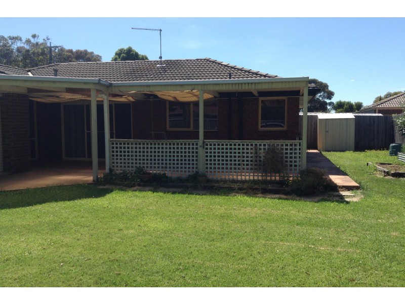 38 Henty Street, Pakenham VIC 3810