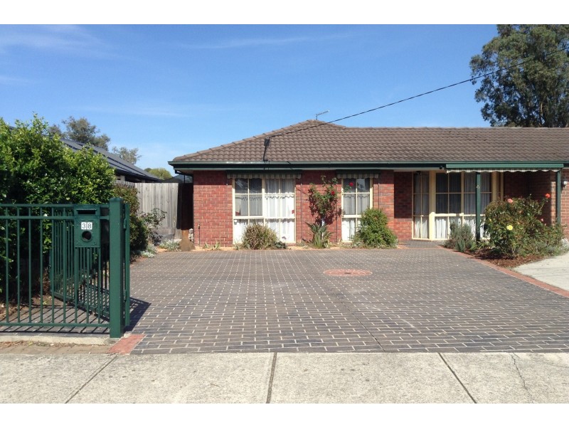 38 Henty Street, Pakenham VIC 3810
