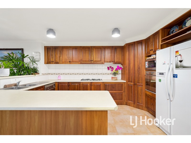 20 Caversham Terrace, Lynbrook VIC 3975