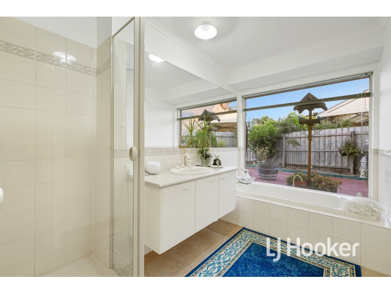 20 Caversham Terrace, Lynbrook VIC 3975