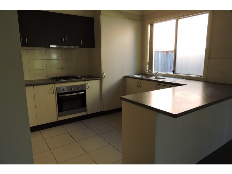 15 Peledora Place, Lyndhurst VIC 3975