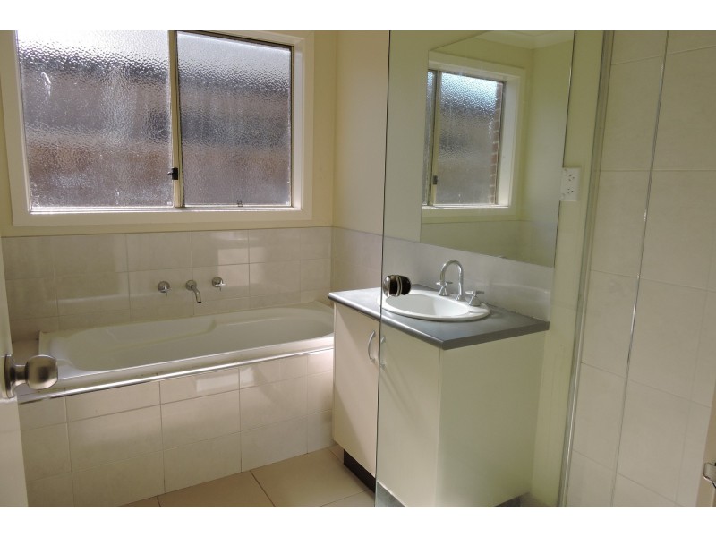 15 Peledora Place, Lyndhurst VIC 3975