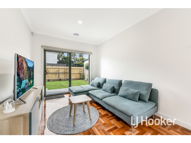 10/114-116 Kennington Park Drive, Endeavour Hills VIC 3802