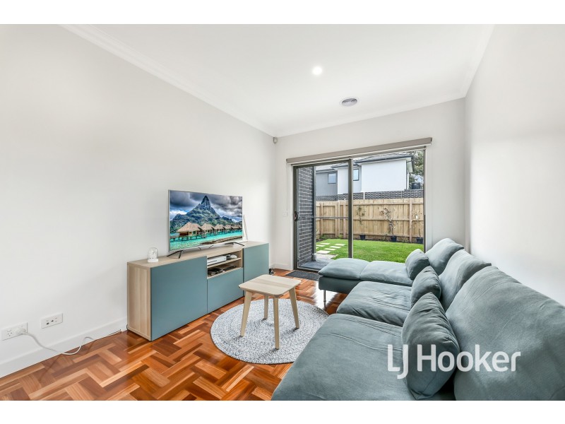 10/114-116 Kennington Park Drive, Endeavour Hills VIC 3802