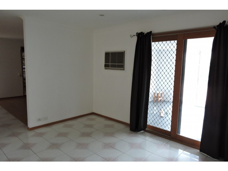 83 Coral Drive, Hampton Park VIC 3976