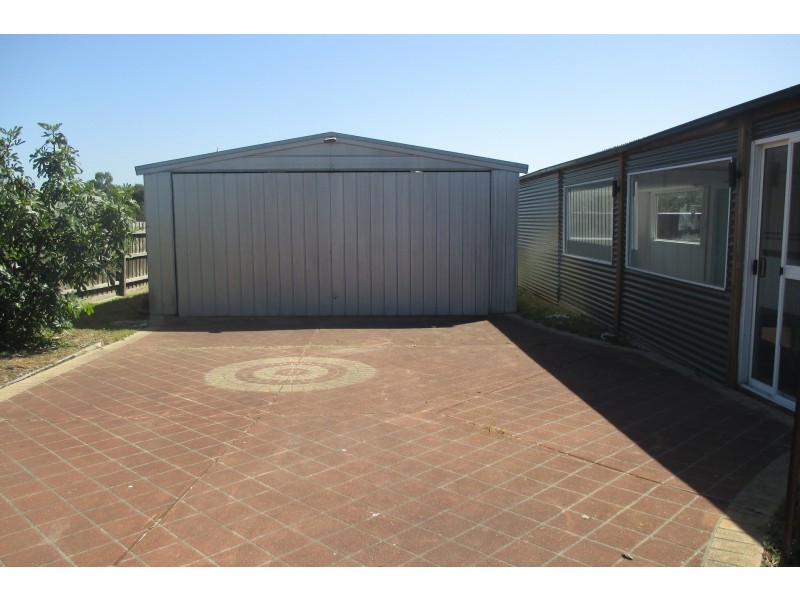 83 Coral Drive, Hampton Park VIC 3976