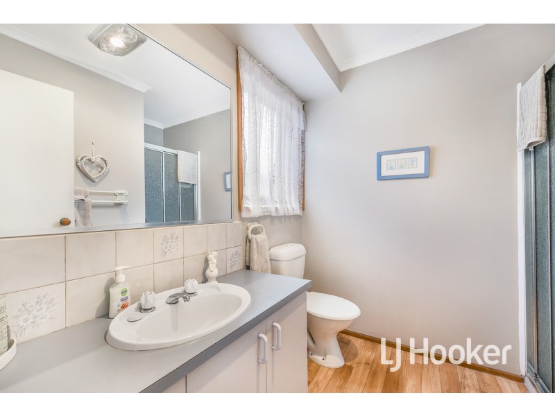 14 Sapphire Drive, Hampton Park VIC 3976