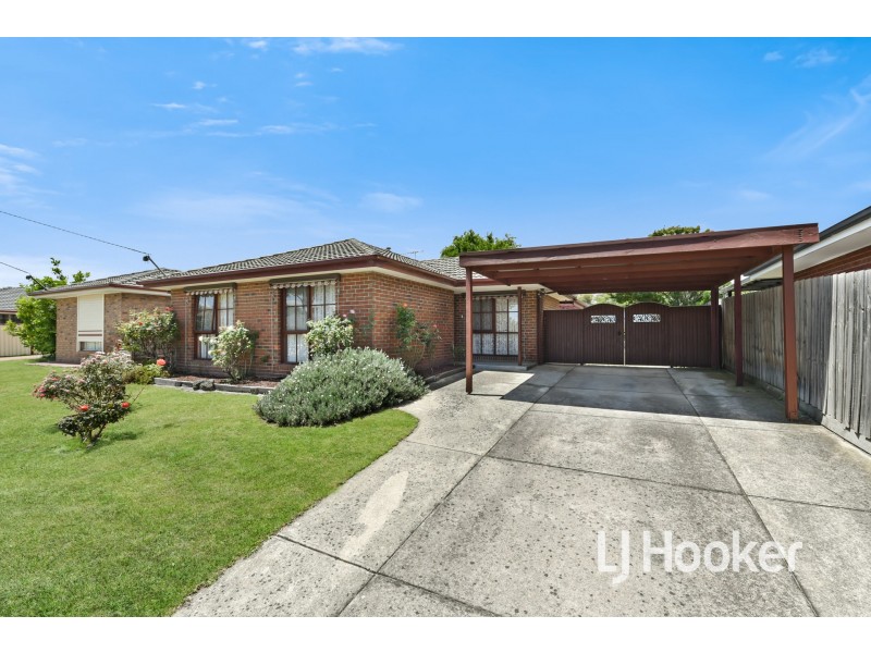 14 Sapphire Drive, Hampton Park VIC 3976
