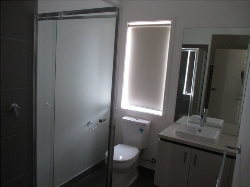 34 Hartland Drive, Cranbourne North VIC 3977