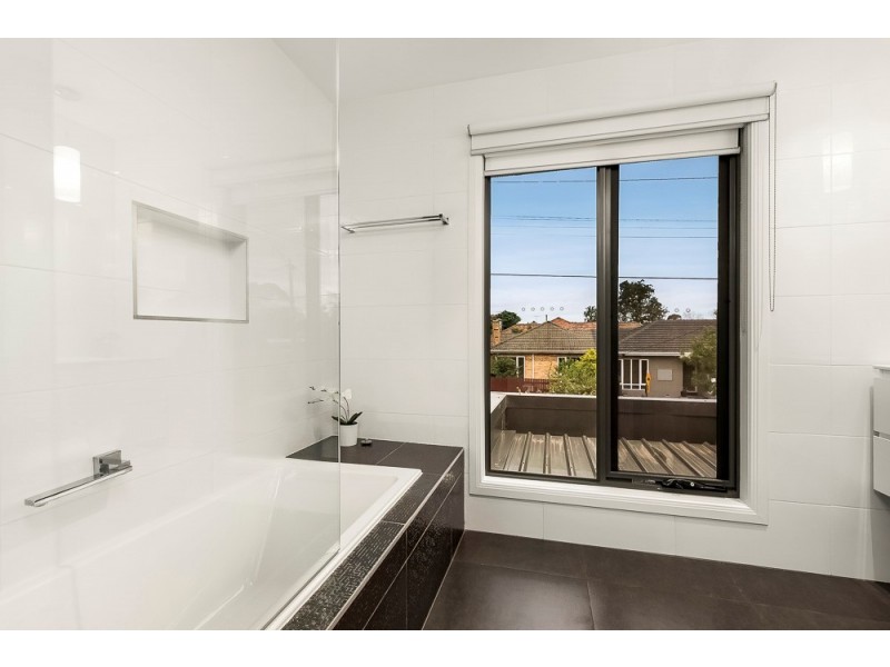 2A Picadilly Street, Oakleigh South VIC 3167
