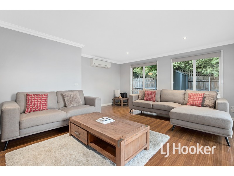 12 Sharpe Court, Berwick VIC 3806