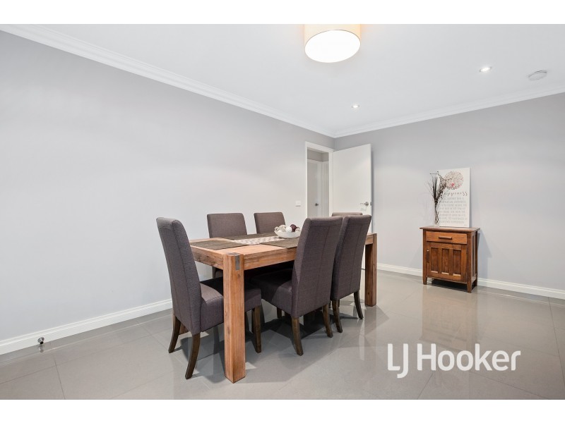 12 Sharpe Court, Berwick VIC 3806