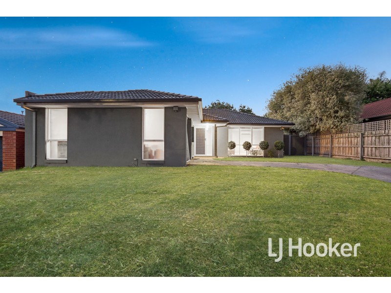 12 Sharpe Court, Berwick VIC 3806