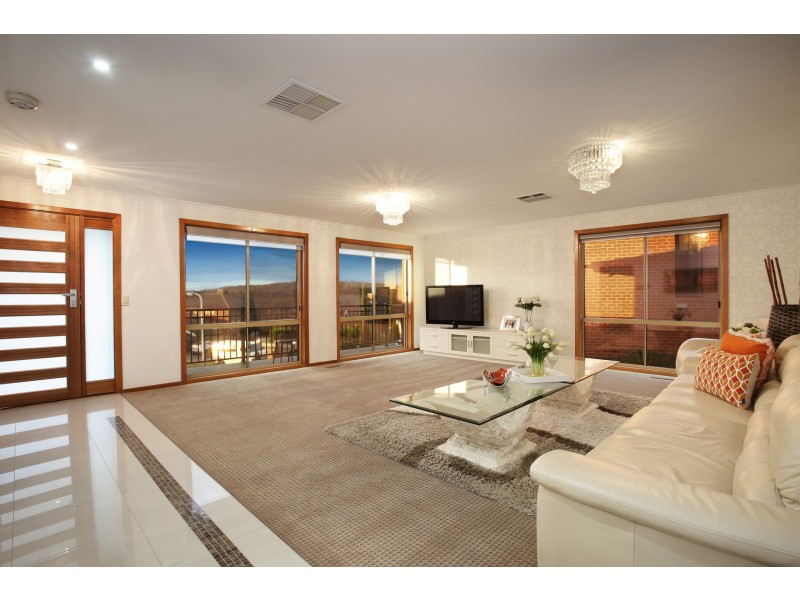 11 Evonne Court, Endeavour Hills VIC 3802