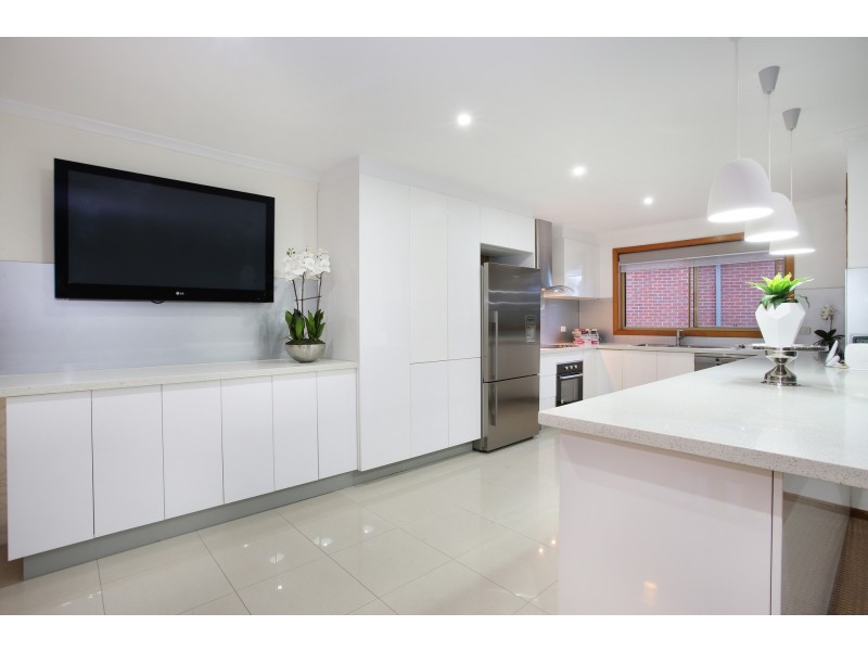 11 Evonne Court, Endeavour Hills VIC 3802