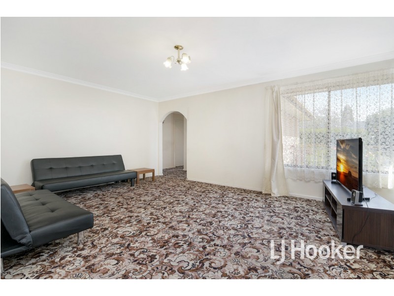 6 Collins Close, Scoresby VIC 3179