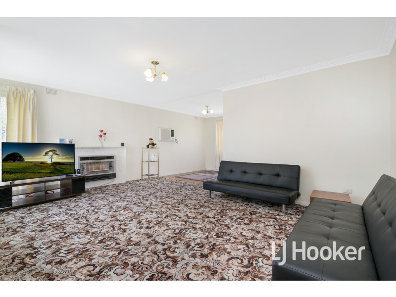 6 Collins Close, Scoresby VIC 3179