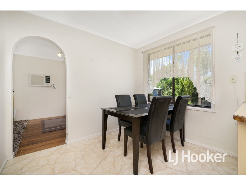 6 Collins Close, Scoresby VIC 3179