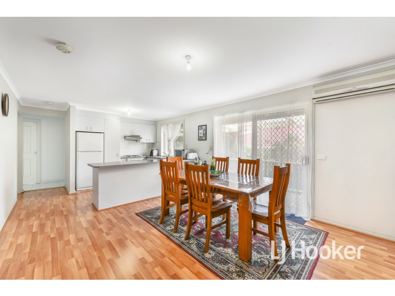 18 Warana Drive, Hampton Park VIC 3976