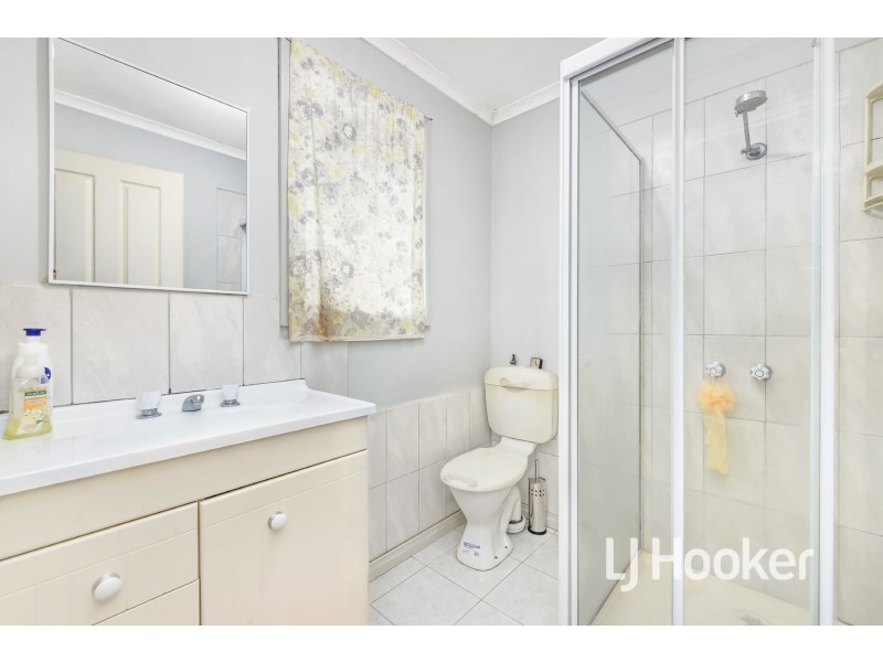 18 Warana Drive, Hampton Park VIC 3976