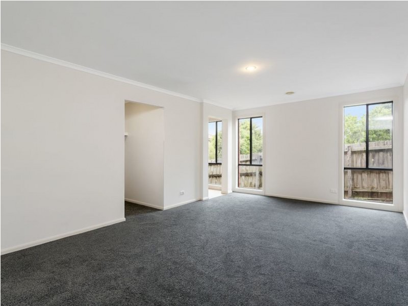10 Gabrielle Court, Hampton Park VIC 3976
