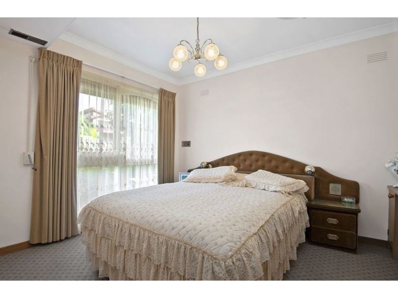 7 Monkhouse Drive, Endeavour Hills VIC 3802