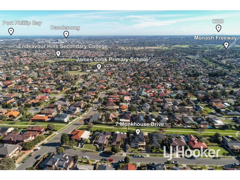 7 Monkhouse Drive, Endeavour Hills VIC 3802