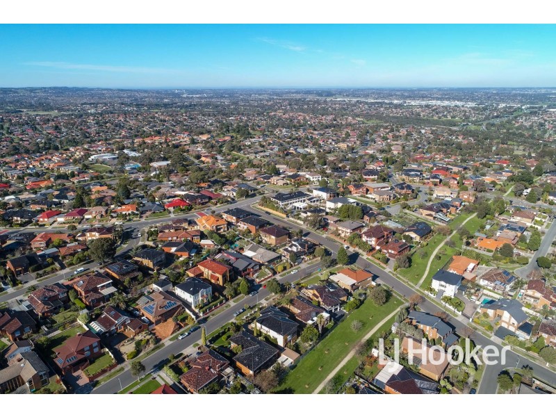 7 Monkhouse Drive, Endeavour Hills VIC 3802