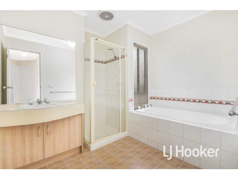 9 Albrecht Avenue, Berwick VIC 3806